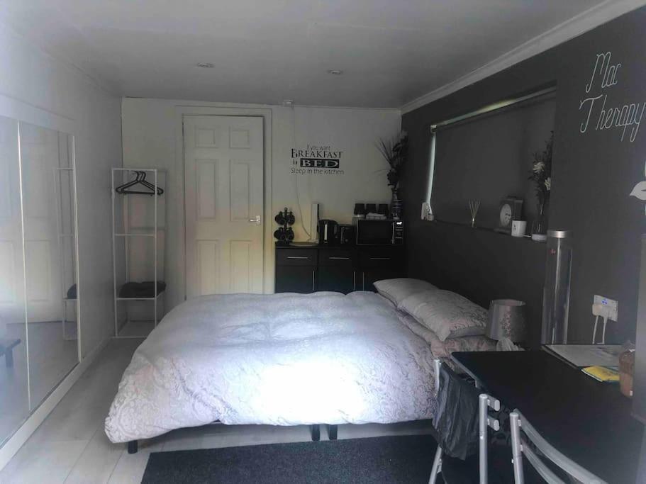Belfast Private Room, En-Suite & Own Access Εξωτερικό φωτογραφία