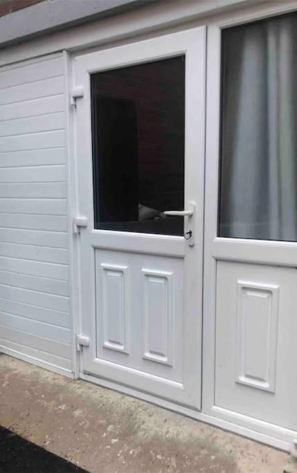 Belfast Private Room, En-Suite & Own Access Εξωτερικό φωτογραφία